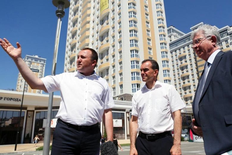 Гриценко показывает стройку dqeixkidqxidqkkmp